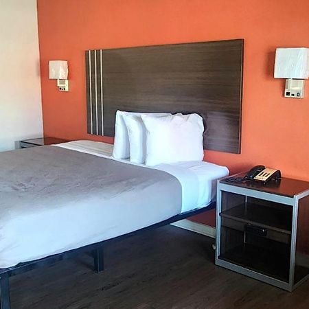 Econo Inn Lackland Afb-Seaworld סן אנטוניו מראה חיצוני תמונה